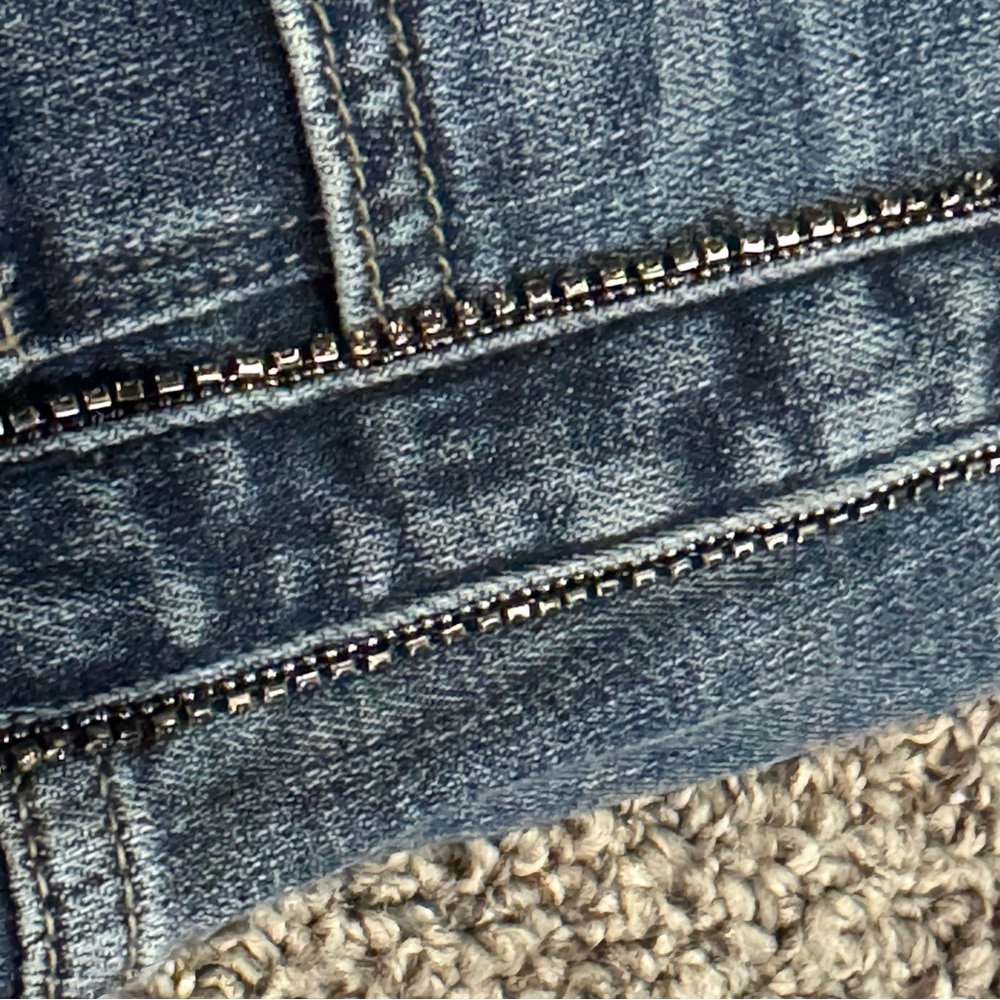 White House Black Market Blue “The Everyday Soft Slim Ankle” Jeans with - Picture 5 of 9